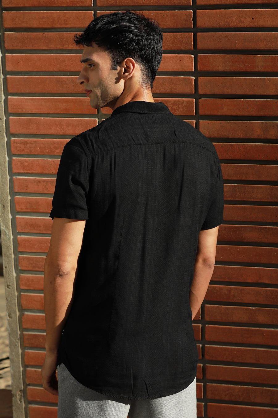 Granola - Abstract Print Shirt - Black