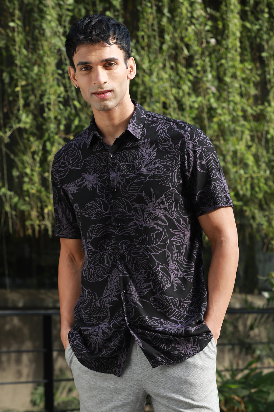Oyster - Leaf Print Shirt - Black