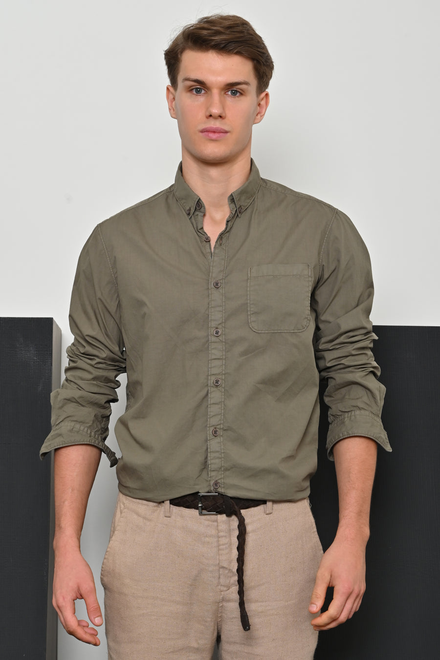 Galen - Fine Cotton Solid Shirt - Olive