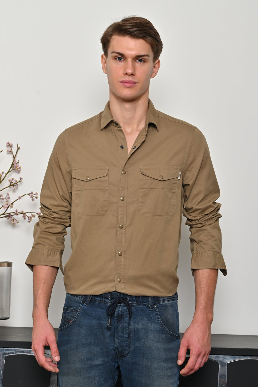 Brigham - Cotton Pocketed Solid Shirt - Khaki