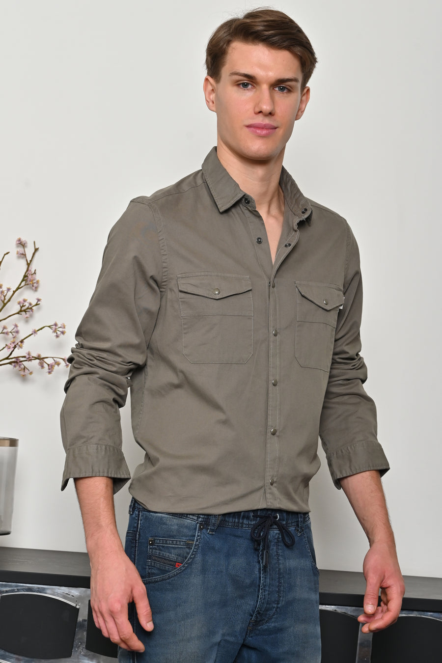 Brigham - Cotton Pocketed Solid Shirt - Olive