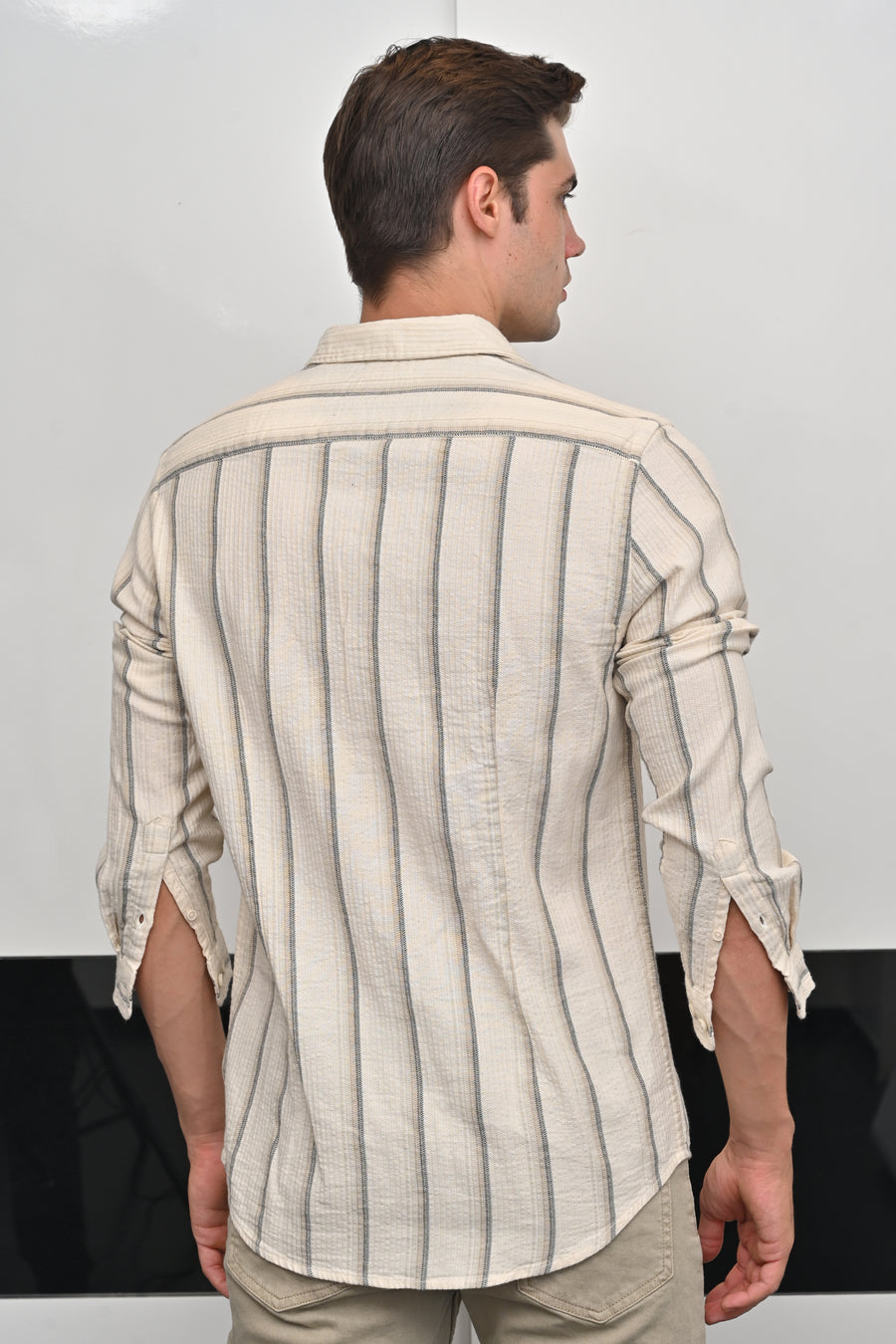 Bella - Structured Striped Shirt - Beige