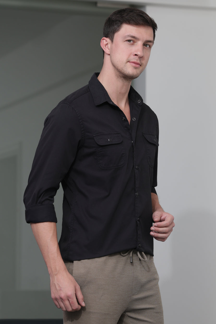 Tokyo - Plain shirt with double pocket - Black