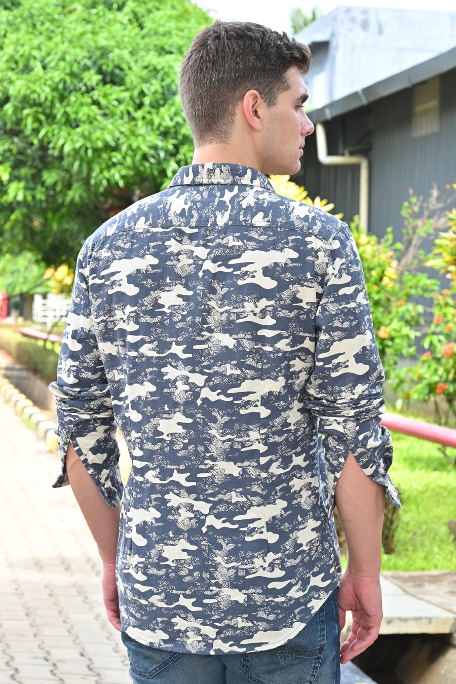 Genesis - Abstract Printed Shirt - Blue