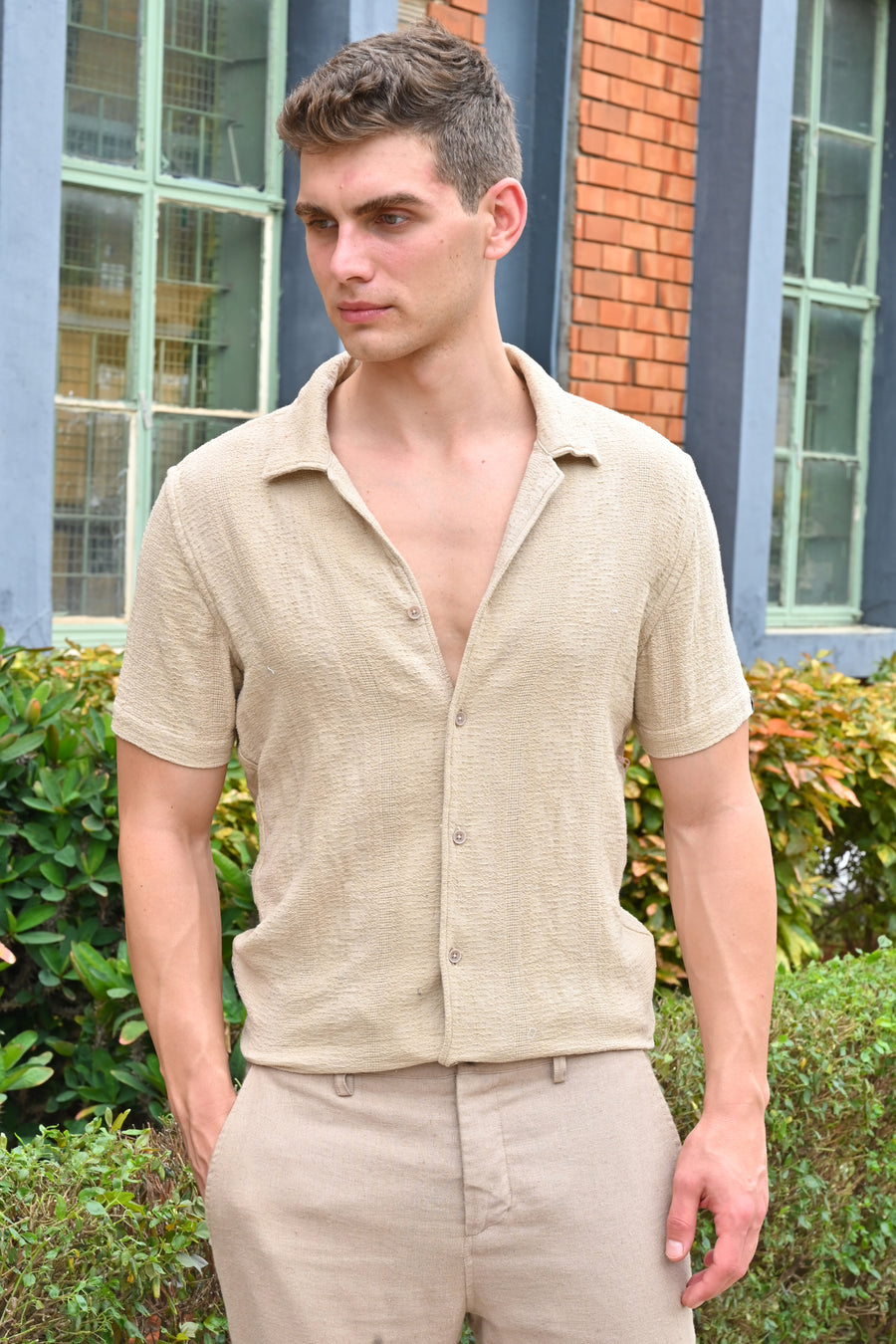 Avrum - Textured Cotton Solid Shirt - Beige