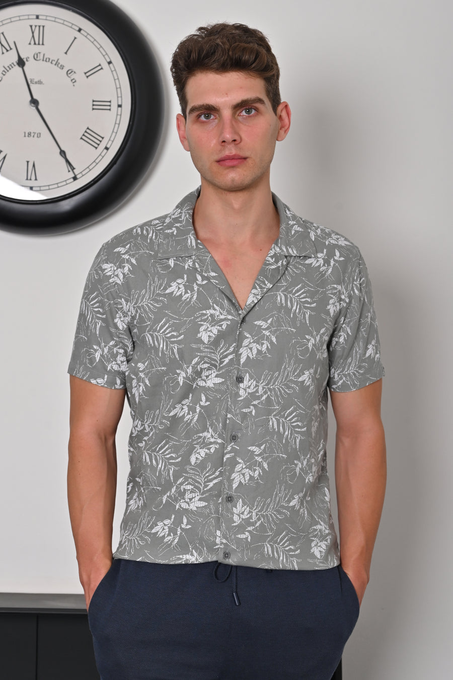 Bahamas - Leaf Printed Shirt - Pastel Green