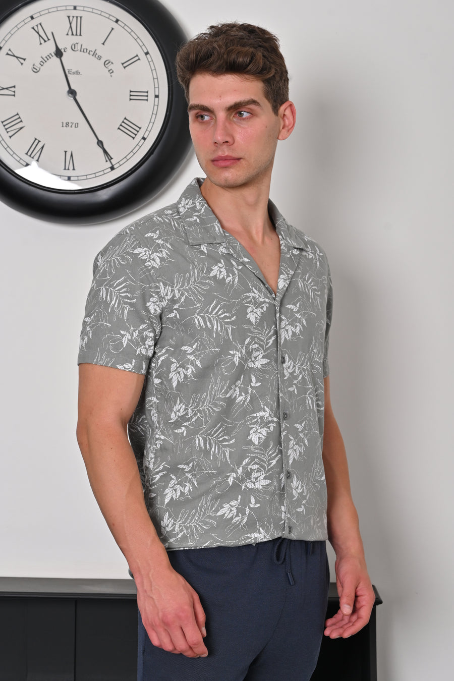 Bahamas - Leaf Printed Shirt - Pastel Green