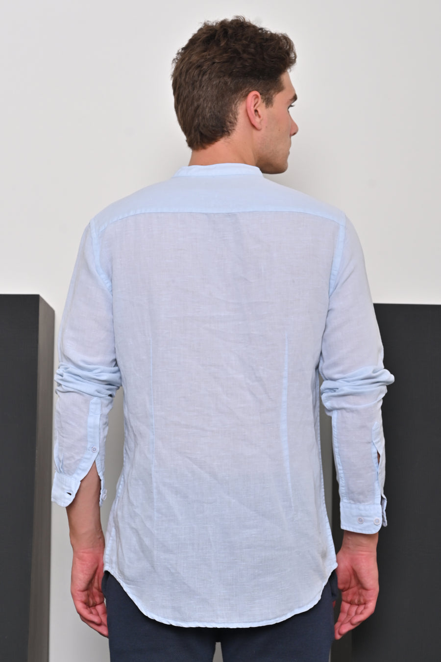 Treasure - Pure Linen Solid Shirt - Sky