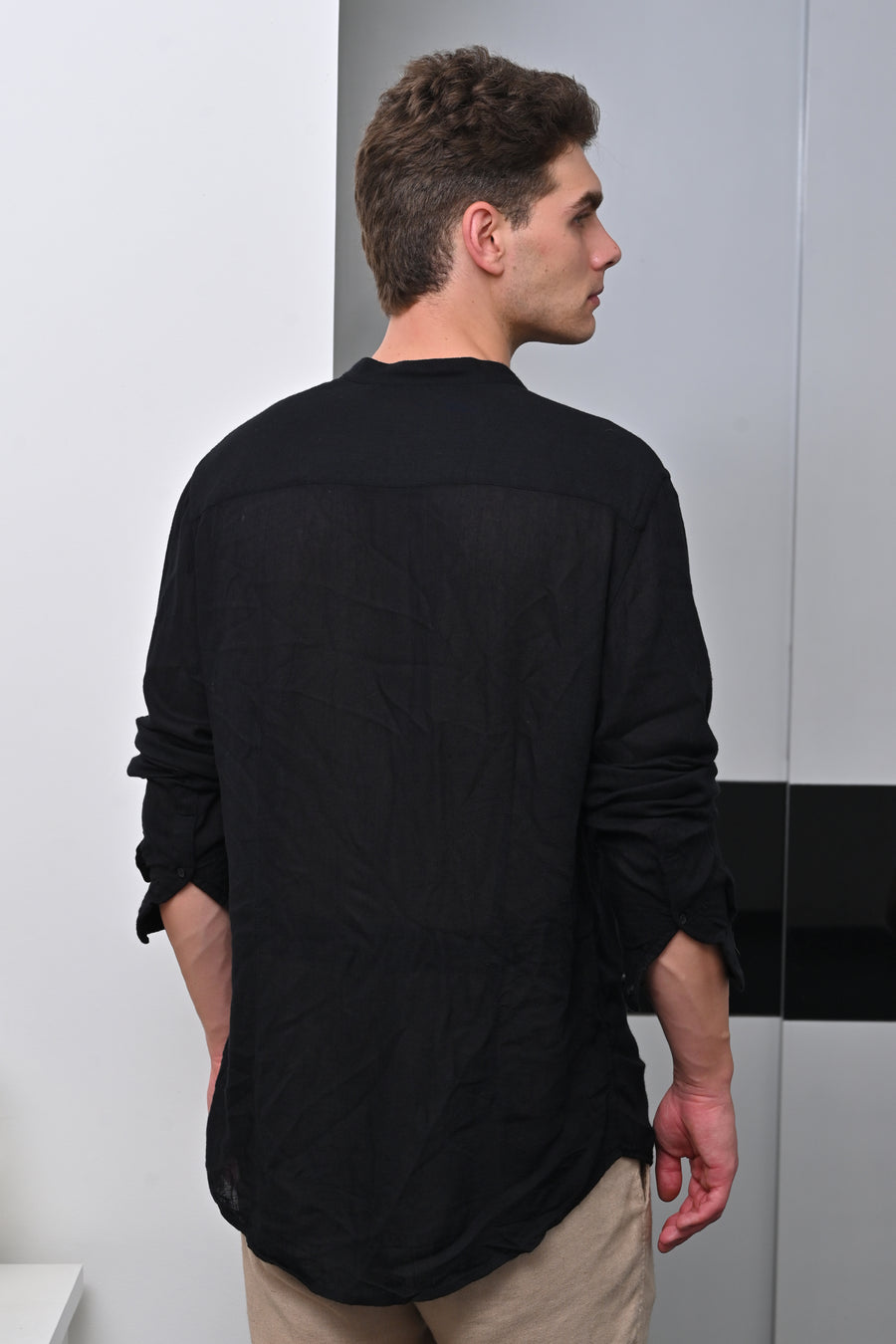 Treasure - Pure Linen Solid Shirt - Black